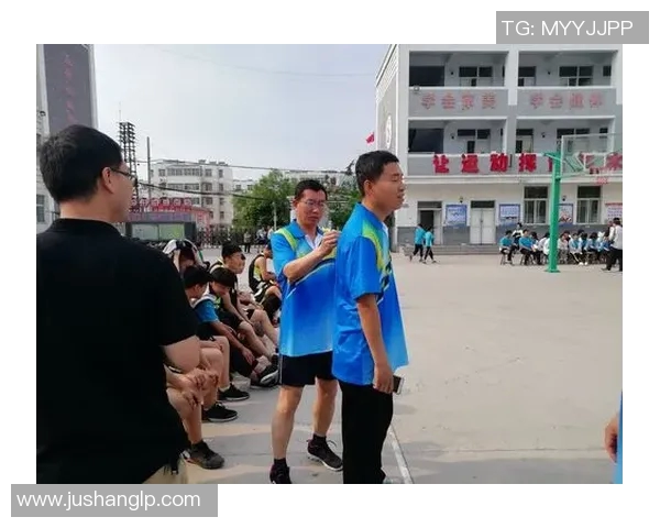 篮球明星重返母校分享成长故事激励学子追逐梦想